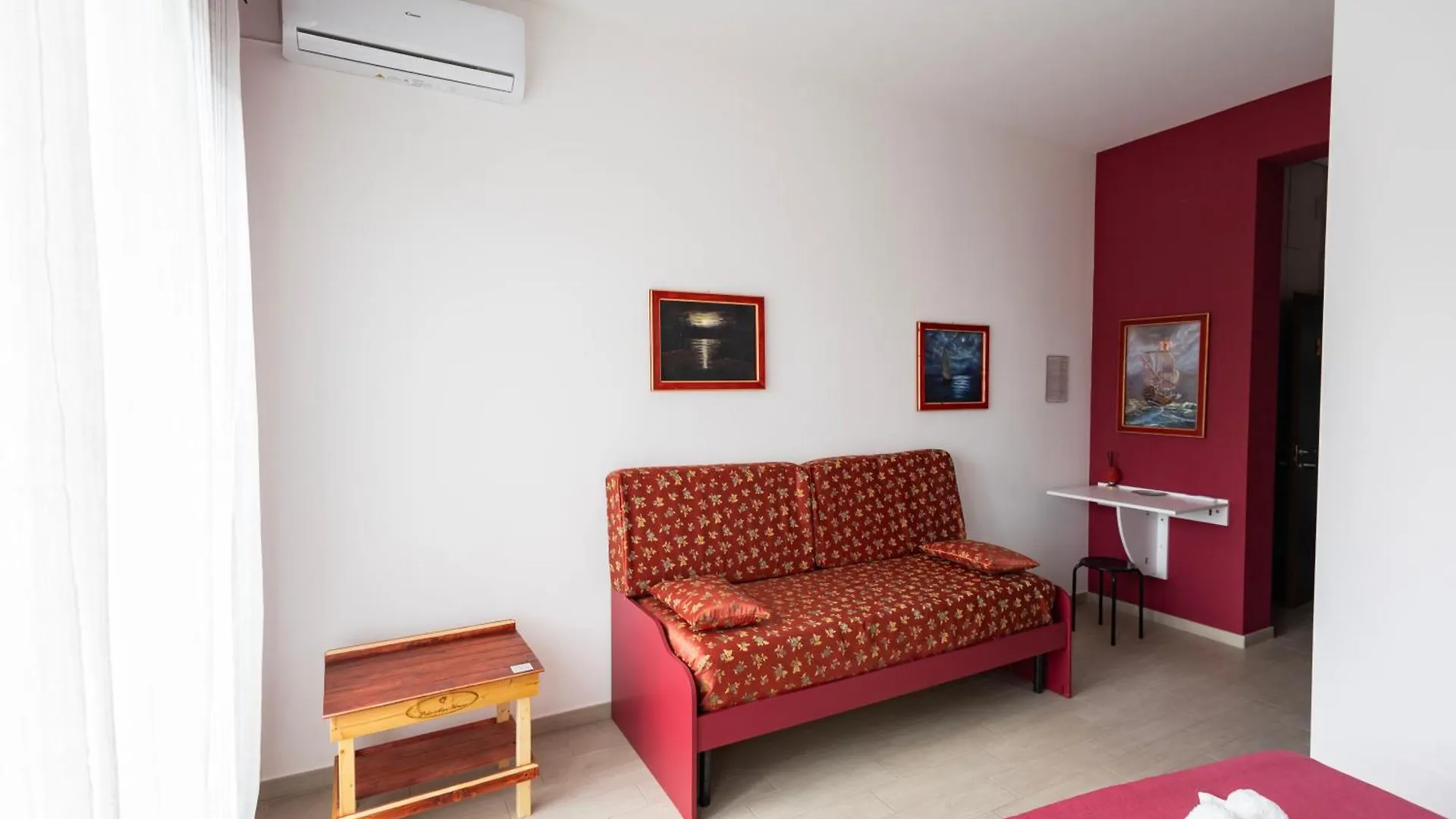 Palermonamour Art Gallery Suite Italien
